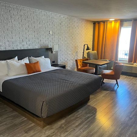 Complexe Dix80 Μοτέλ Mont-Laurier Εξωτερικό φωτογραφία