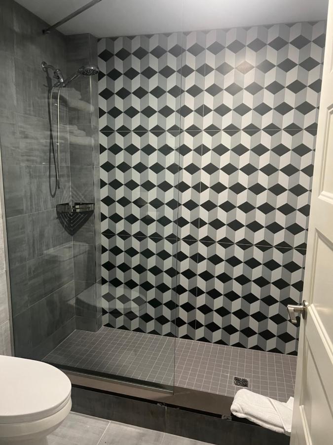 Complexe Dix80 Μοτέλ Mont-Laurier Εξωτερικό φωτογραφία